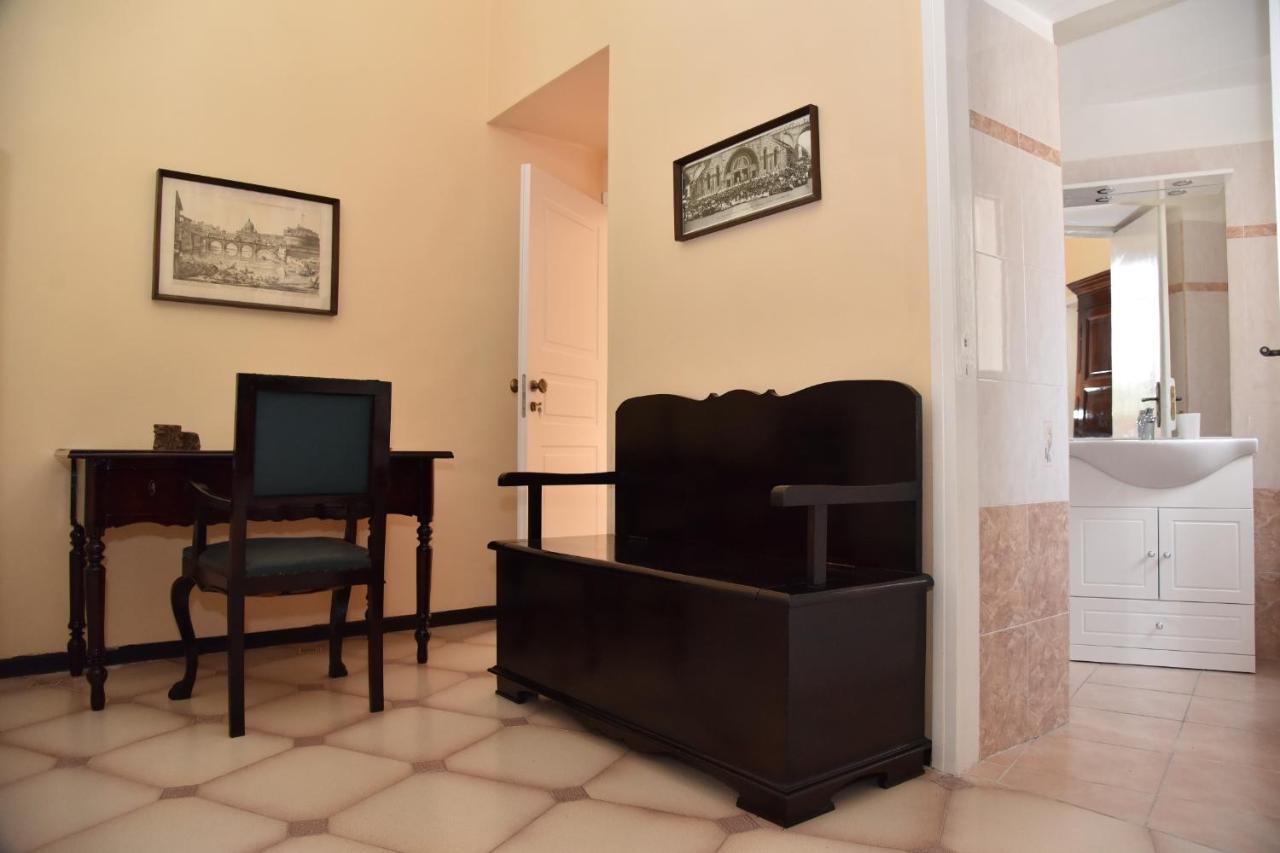 Rosaria Suite & Rooms Lecce Exterior foto